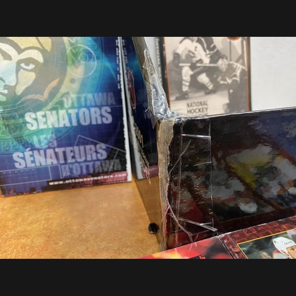 2000-2001 NHL Media Guide Set 30 teams Rule book media directory Leafs Red wings - Picture 9 of 10